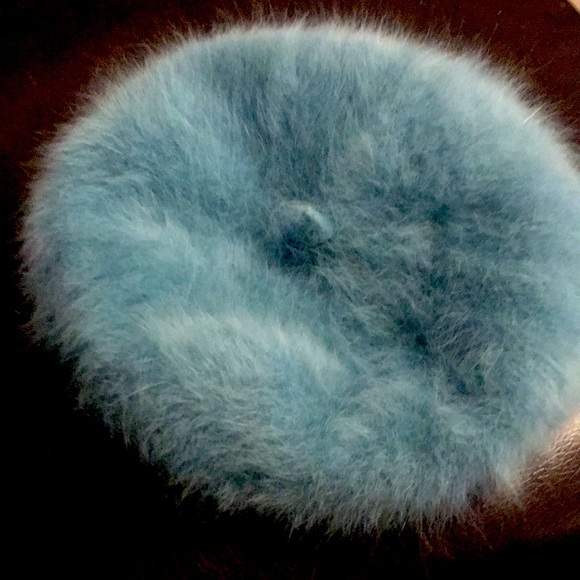 Override Beret - Picture 6 of 7